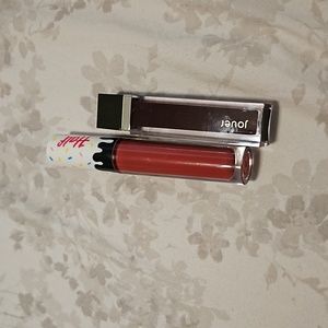 Liquid lipstick
